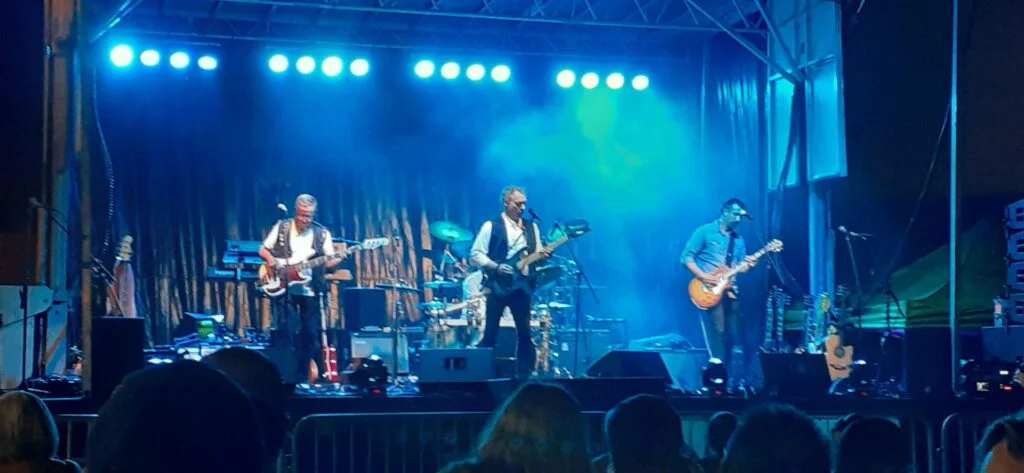 Dickie Fredericks - Guitarist Singer Songwriter - Vero Beach