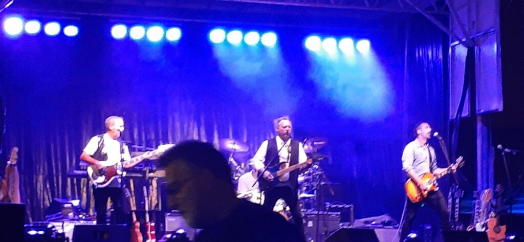 Dickie Fredericks - Guitarist Singer Songwriter - Vero Beach